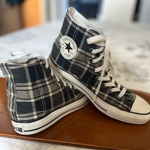 Black and White plaid Converse High Tops!!! Like New! Look great with any outfit